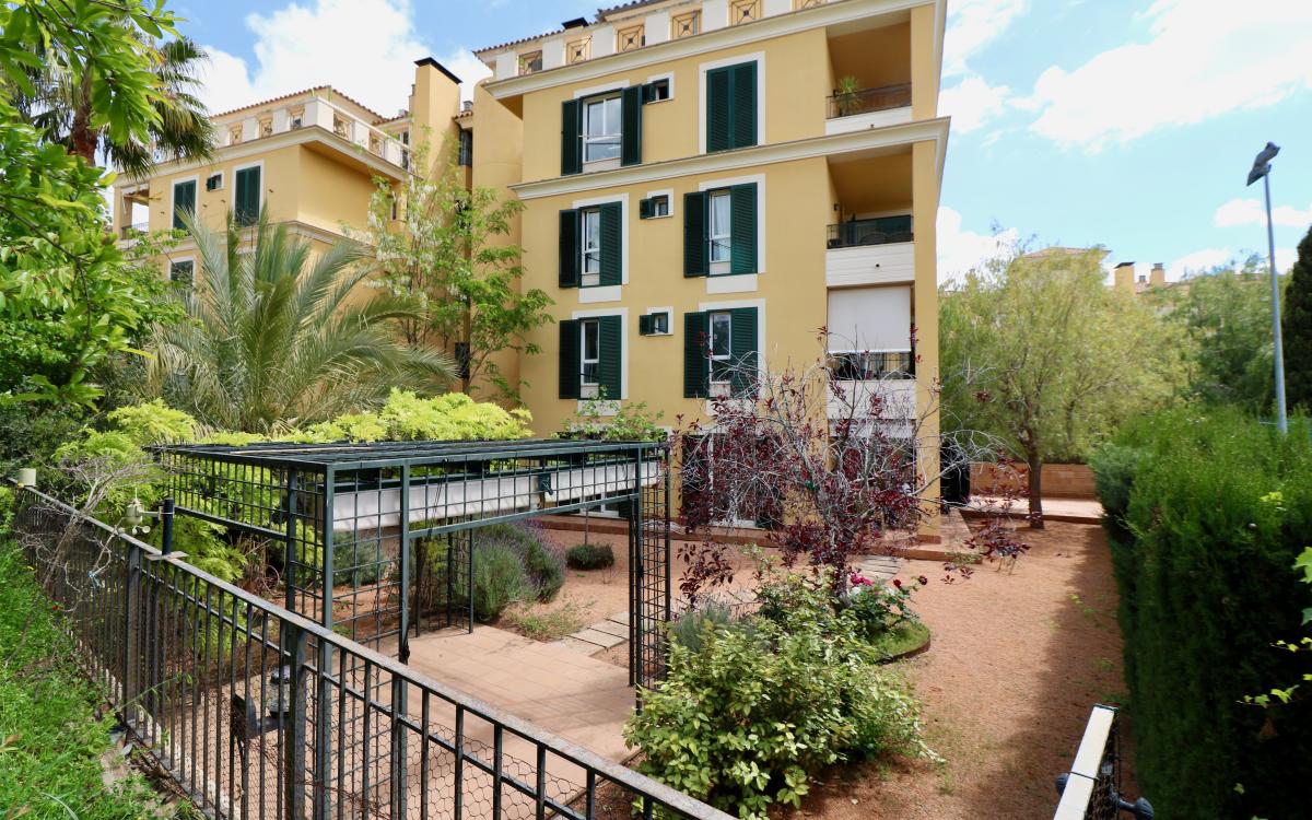Ground Floor Apartment Garden Ideas | Floor Roma